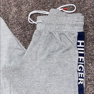 TOMMY HILFIGER SWEATS
